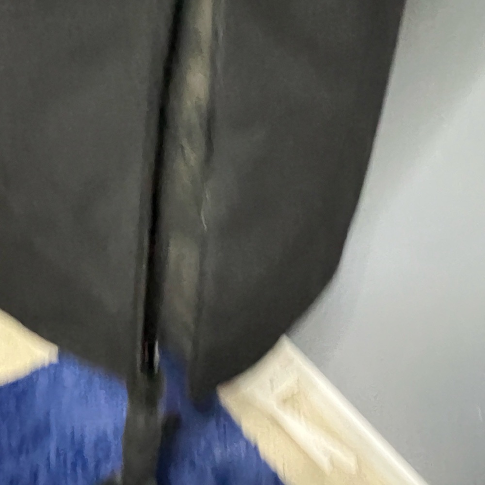 BCBGMaxAzria Black Sleeveless Blazer - Picture 4 of 5